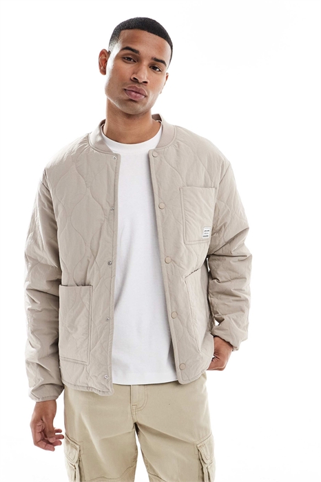 Бомбер с стеганым узором артикул 149143987