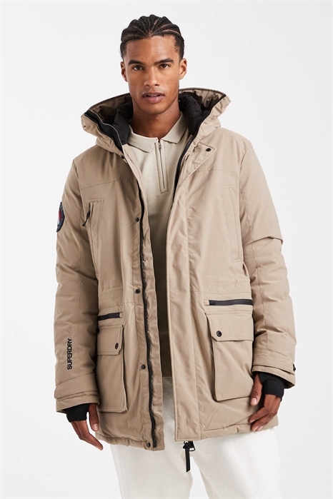 Городская утепленная парка коричневого цвета «тигровый волк» артикул 150907570