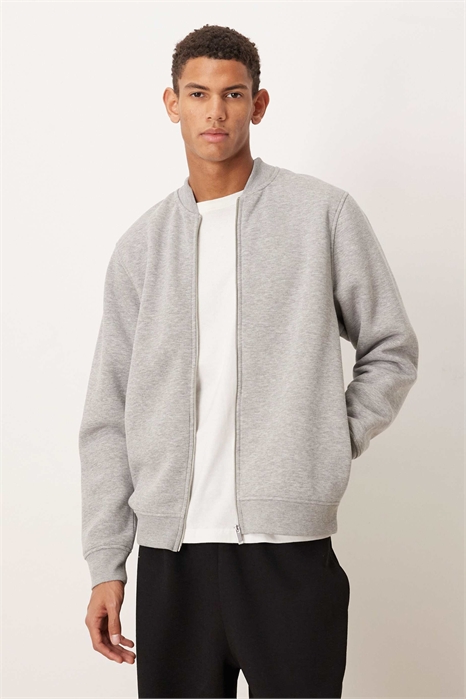 Бомбер из джерси на молнии артикул 152798262