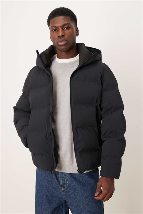 Водонепроницаемая утепленная куртка-пуховик с капюшоном артикул 153147890