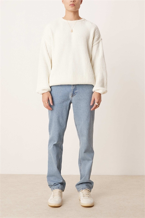 Джинсы с прямыми брючинами артикул 131303712