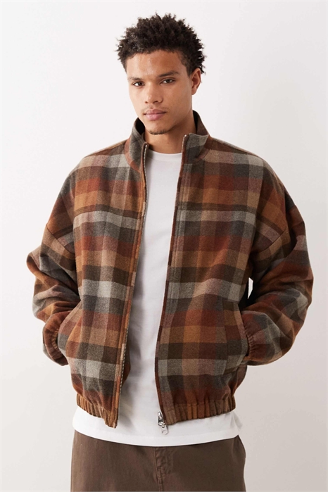 Спортивная куртка под шерсть артикул 147971764