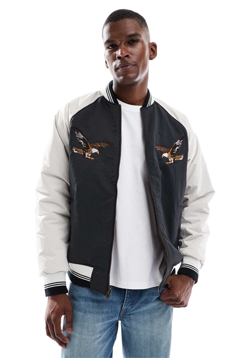 Двусторонняя сувенирная куртка-бомбер из дерева артикул 142116375