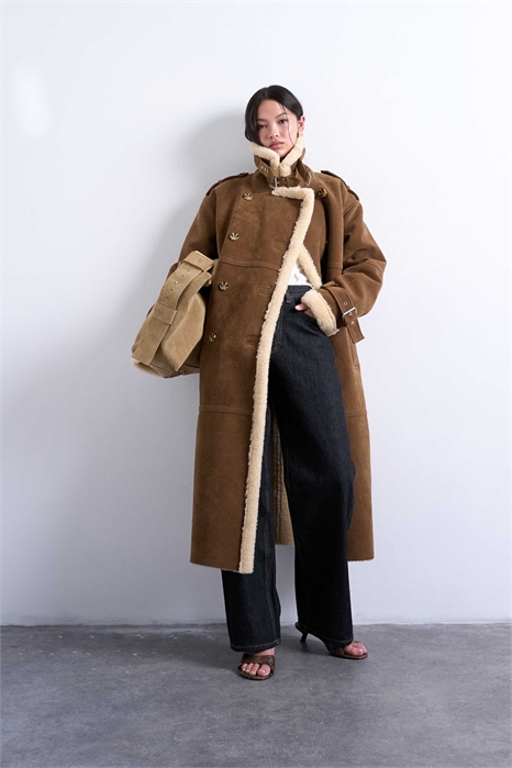 Авиаторская куртка из овчины с длинным воротником-воронкой артикул 143962854