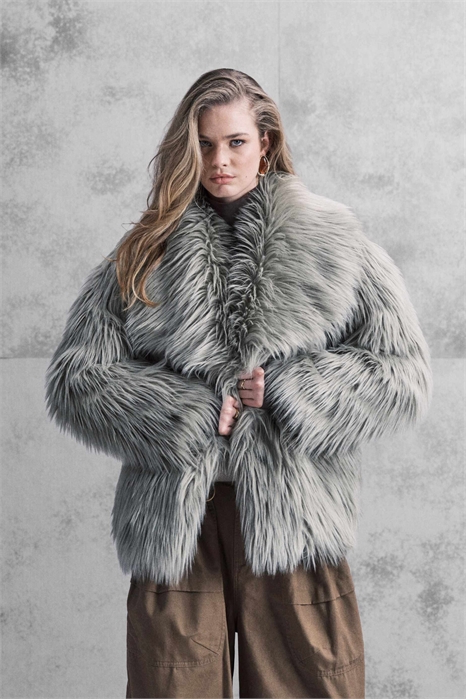 Куртка свободного кроя с воротником из искусственного меха артикул 149520139