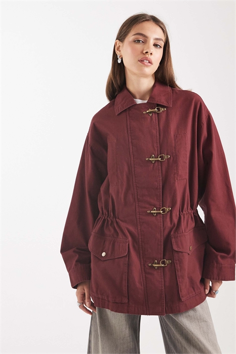 Хлопковая парка с четырьмя карманами и декоративной отделкой артикул 143358037