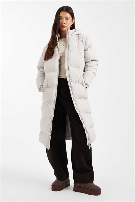 Макси-куртка с капюшоном и утеплителем, со съемными рукавами артикул 150079558