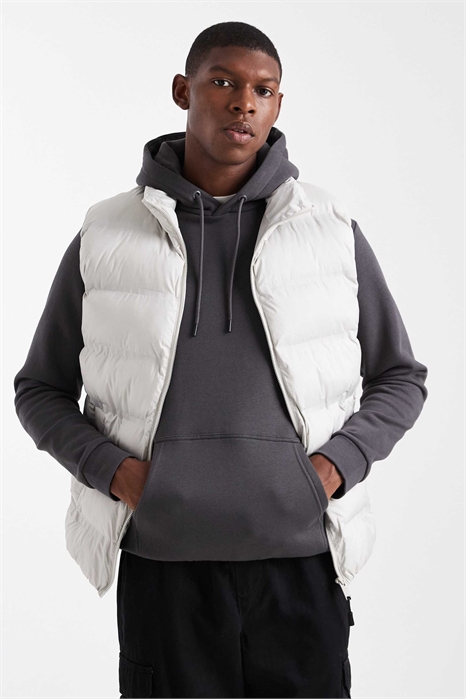 Стеганый жилет артикул 151105089