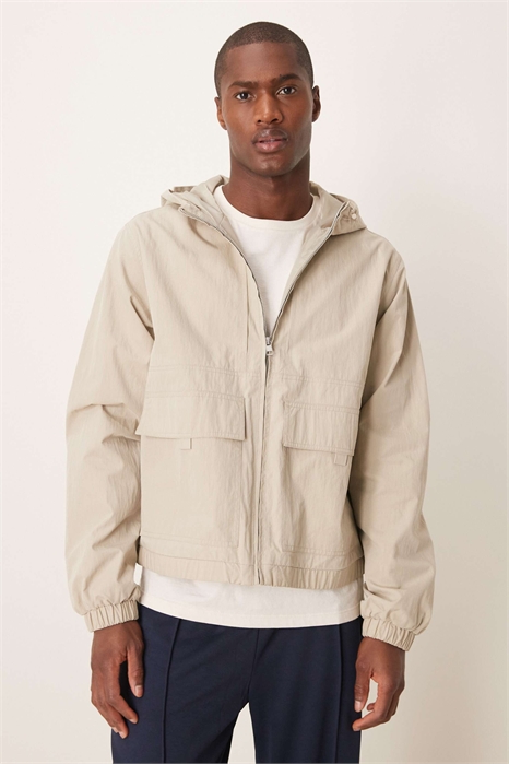 Куртка-ветровка с капюшоном артикул 139584160