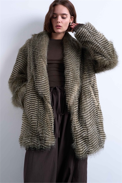 Пальто средней длины с имитацией однотонной полоски артикул 145574996
