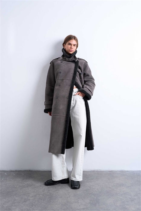 Авиаторская куртка из овчины с длинным воротником-воронкой артикул 146904143