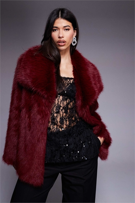 Пальто с высоким воротником из искусственного меха артикул 148785470