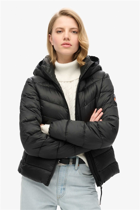 Куртка с капюшоном и стеганым утеплителем Fuji черного цвета артикул 153859873