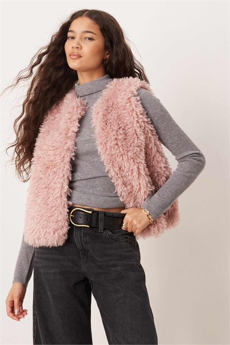Жилет из искусственного меха артикул 149323280