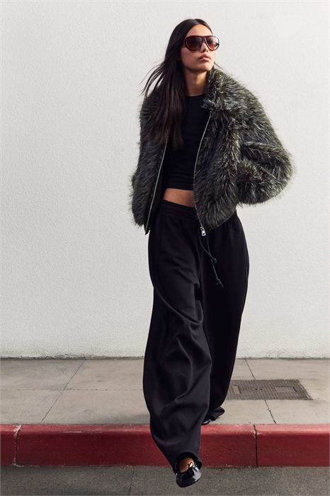 Куртка на молнии из искусственного меха артикул 152192371