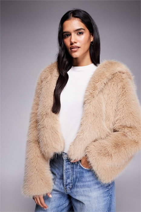 Короткая куртка с капюшоном из искусственного меха Faye артикул 149954846