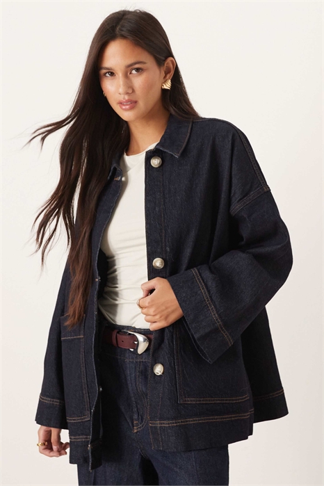 Джинсовая куртка свободного кроя в стиле «тракер» артикул 148886640