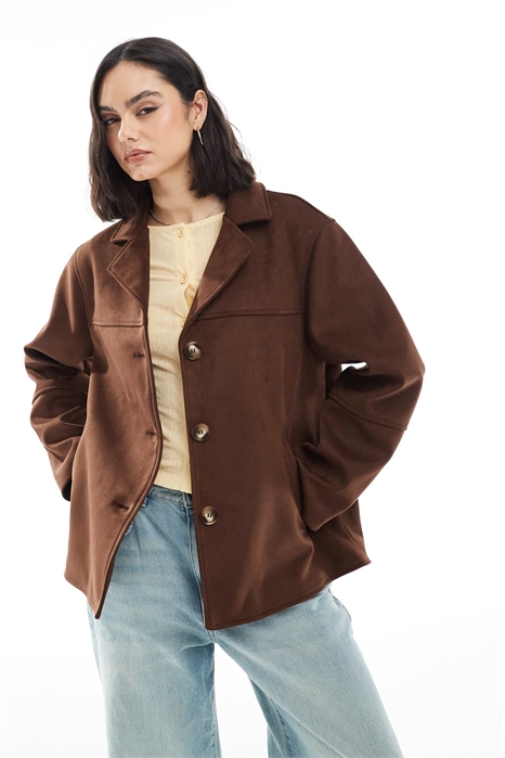 Куртка с пуговицами из искусственной замши цвета мокко артикул 140624237