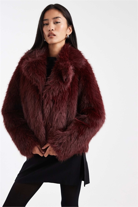 Короткая куртка из искусственного меха артикул 151341203