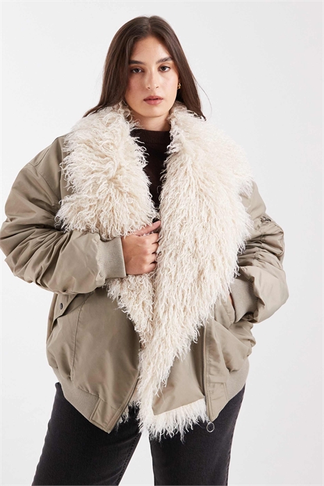 Куртка-парка ASOS DESIGN Curve MA1 с ворсистым искусственным мехом артикул 149144833