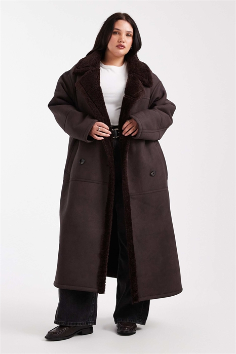 Куртка ASOS DESIGN Curve длинного кроя из ламинированного борж артикул 142324119