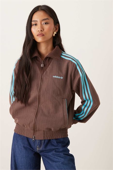 Специально сшитая спортивная куртка коричневого цвета артикул 147257928