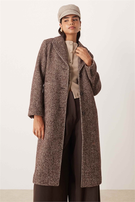 Пальто с приталенным кроем из смесовой шерсти с узором «елочка» артикул 152002165