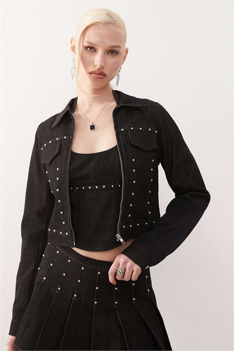 Джинсовая куртка с застежкой-молнией и декоративными элементами от Ronira артикул 143374010