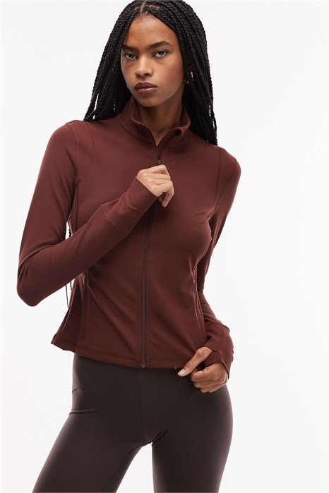 Спортивный приталенный пиджак с вставками и застежкой-молнией спереди артикул 151304607