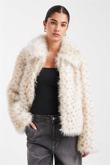 Куртка из искусственного меха с принтом и застежкой-молнией артикул 151541020