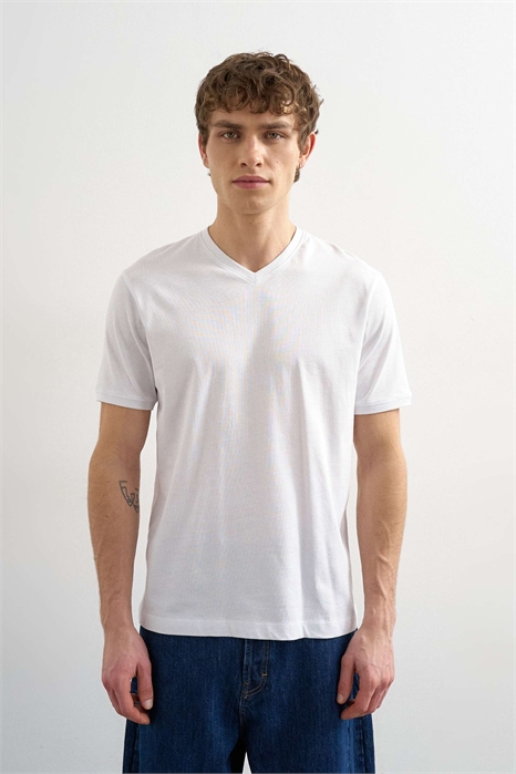 Футболка с V-образным вырезом и прямым кроем артикул 155807380