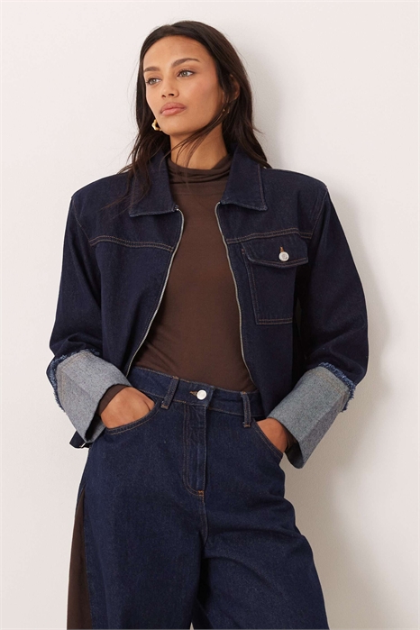 Куртка с отворотами на манжетах и плечевыми накладками артикул 153654382