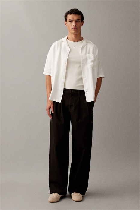 Джинсы с расклешенными штанинами артикул 155232740