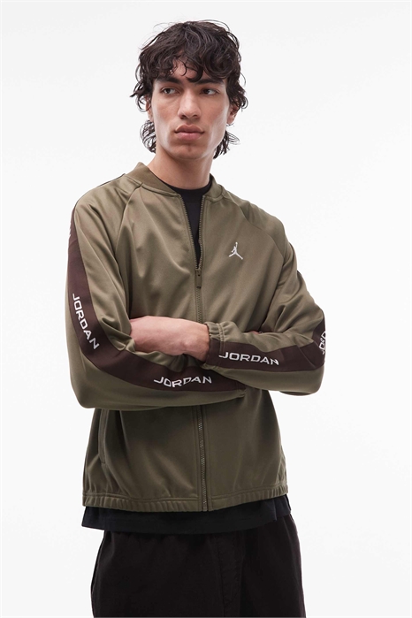 Спортивная куртка с логотипом артикул 147145078