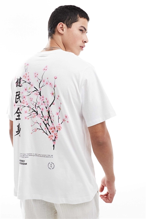 Футболка свободного кроя с принтом в виде японских цветов артикул 140915001