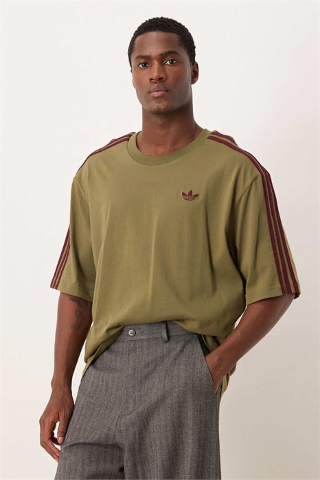 Футболка с тремя полосками артикул 149627243