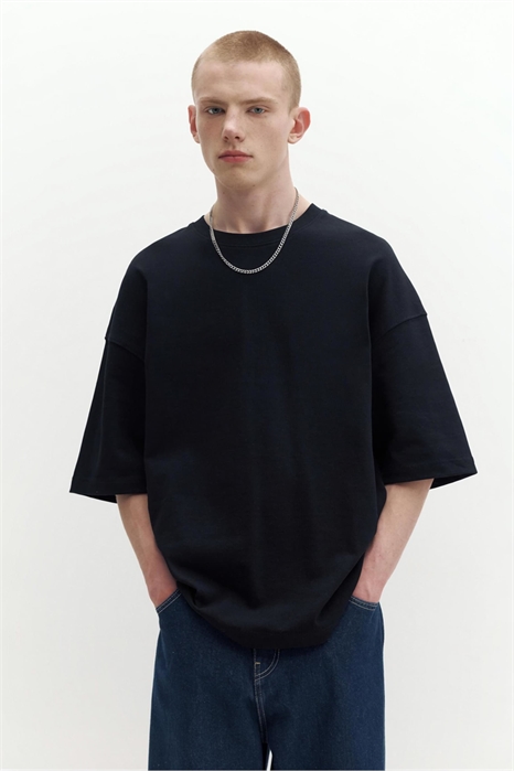 Футболка свободного кроя артикул 156230336