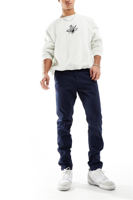 Чиносы облегающего кроя из ткани «Интеллидженс» артикул 115118957