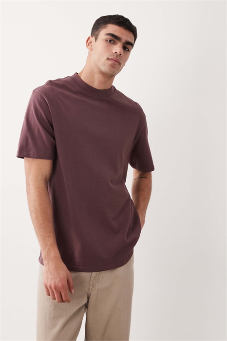 Футболка с круглым вырезом и свободным кроем артикул 155393841