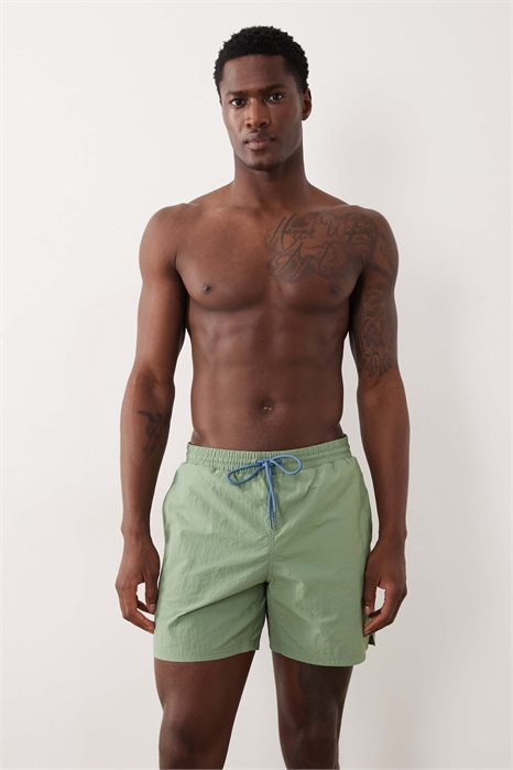 Плавки Colbert с логотипом и шнурком на талии, зеленые артикул 154833202