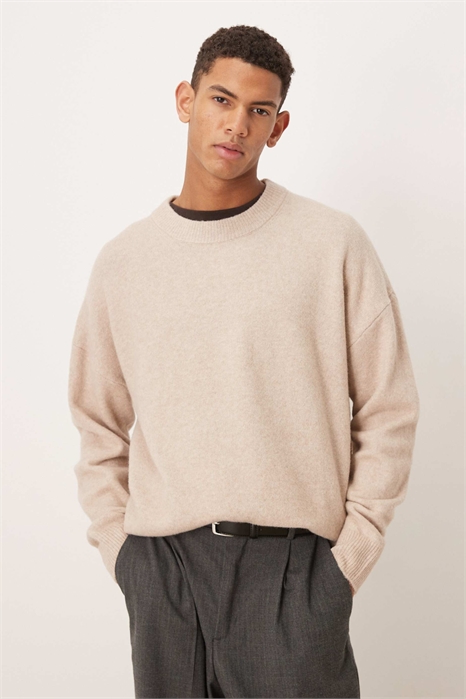 Свитер с круглым вырезом из вязаного материала с эффектом ворсистости, свободного кроя артикул 142045830