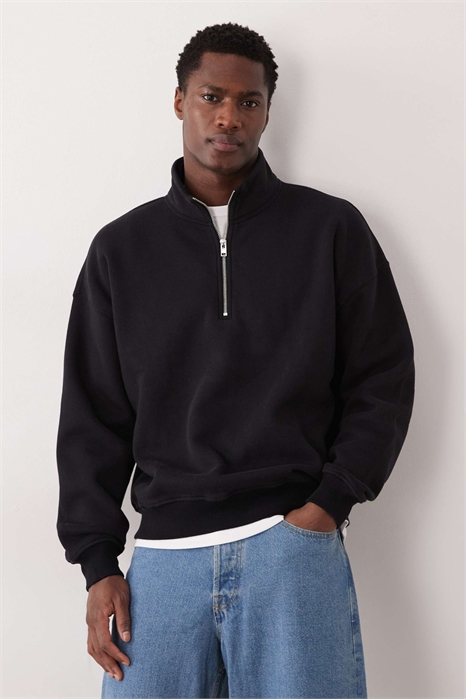 Свитшот с логотипом и застежкой-молнией на 1/4 длины артикул 154975644