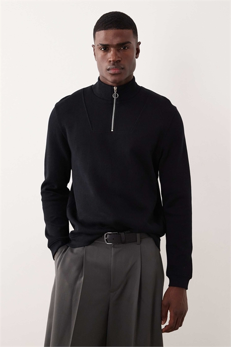 Свитшот с четвертью молнии артикул 150173144