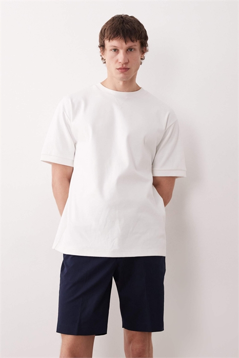 Стильные облегающие шорты-чино из ткани с высоким содержанием хлопка артикул 153019571