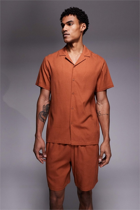 Льняные шорты цвета ржавчины артикул 152859330