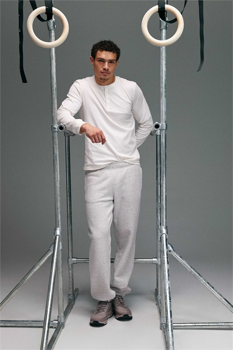 Футболка с длинным рукавом и воротником-хенли, облегающего кроя, из быстросохнущего материала с ребристой текстурой артикул 151097027