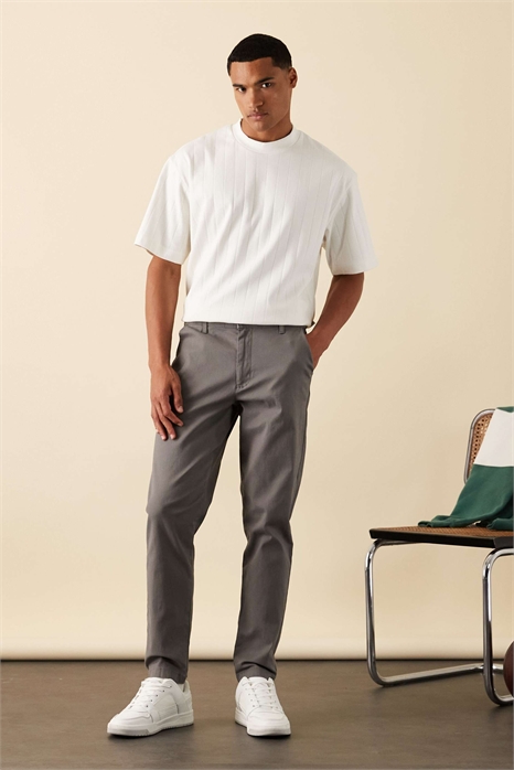 Чиносы зауженного кроя артикул 142352592