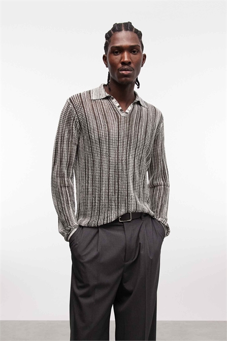 Трикотажная рубашка-поло с длинными рукавами, сетчатой текстурой и вырезом на горловине артикул 151528848