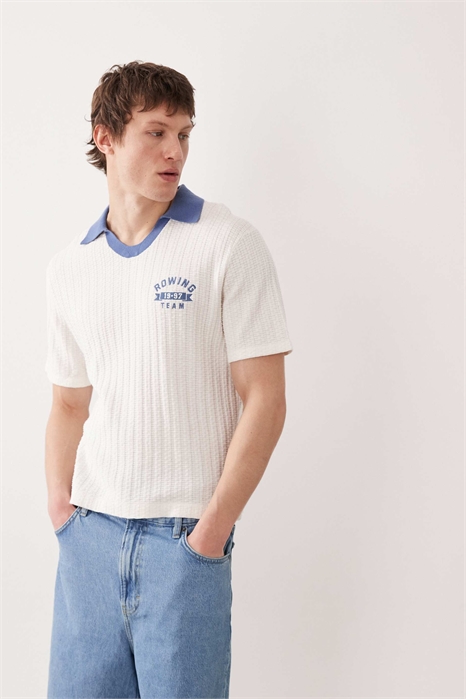 Трикотажное поло с контрастным воротником артикул 155222164