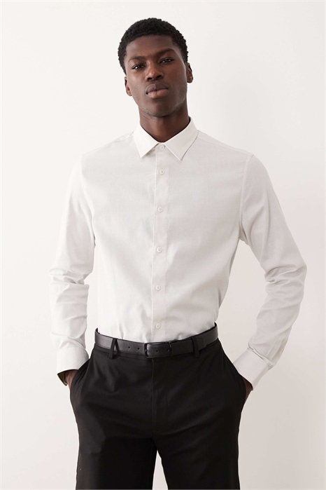 Рубашка приталенного кроя с добби-текстурой артикул 148478238